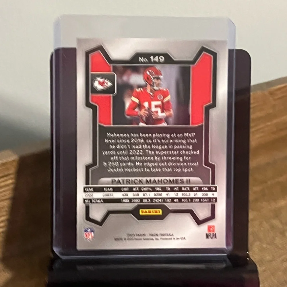 🏈 Patrick Mahomes II Panini Prizim Football NFL Trading Card #149